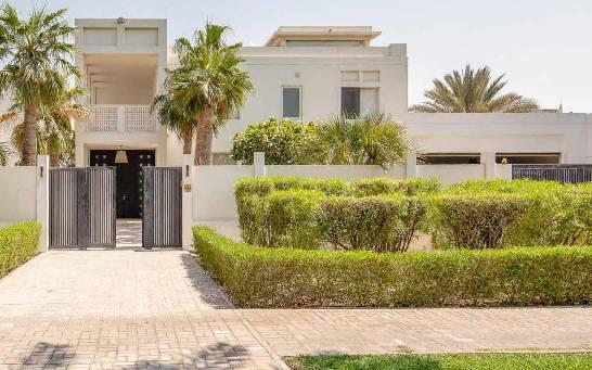 Wadeem Gardens luxury villa with landscaped garden